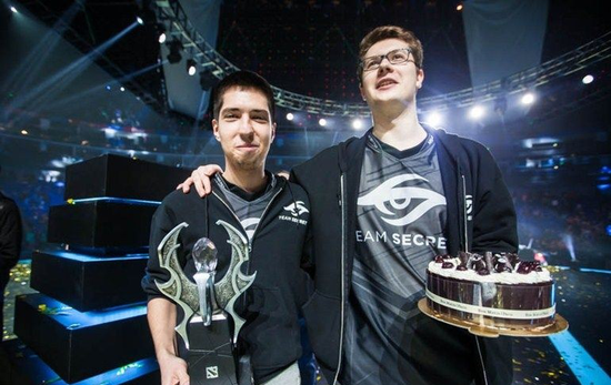 传奇杯赛程公布：小组赛将于11月15日开始， Uzi 带领球队对阵卫冕冠军BL战队